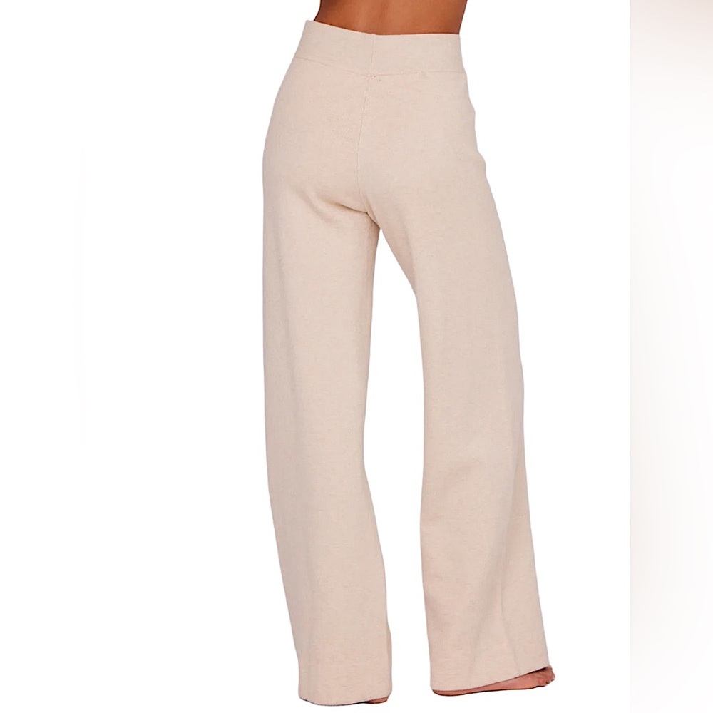 𝗦𝗢𝗟𝗗 ONZIE Lounge Pant. High Waist Wide Leg. Retail $79. - Picture 7 of 9